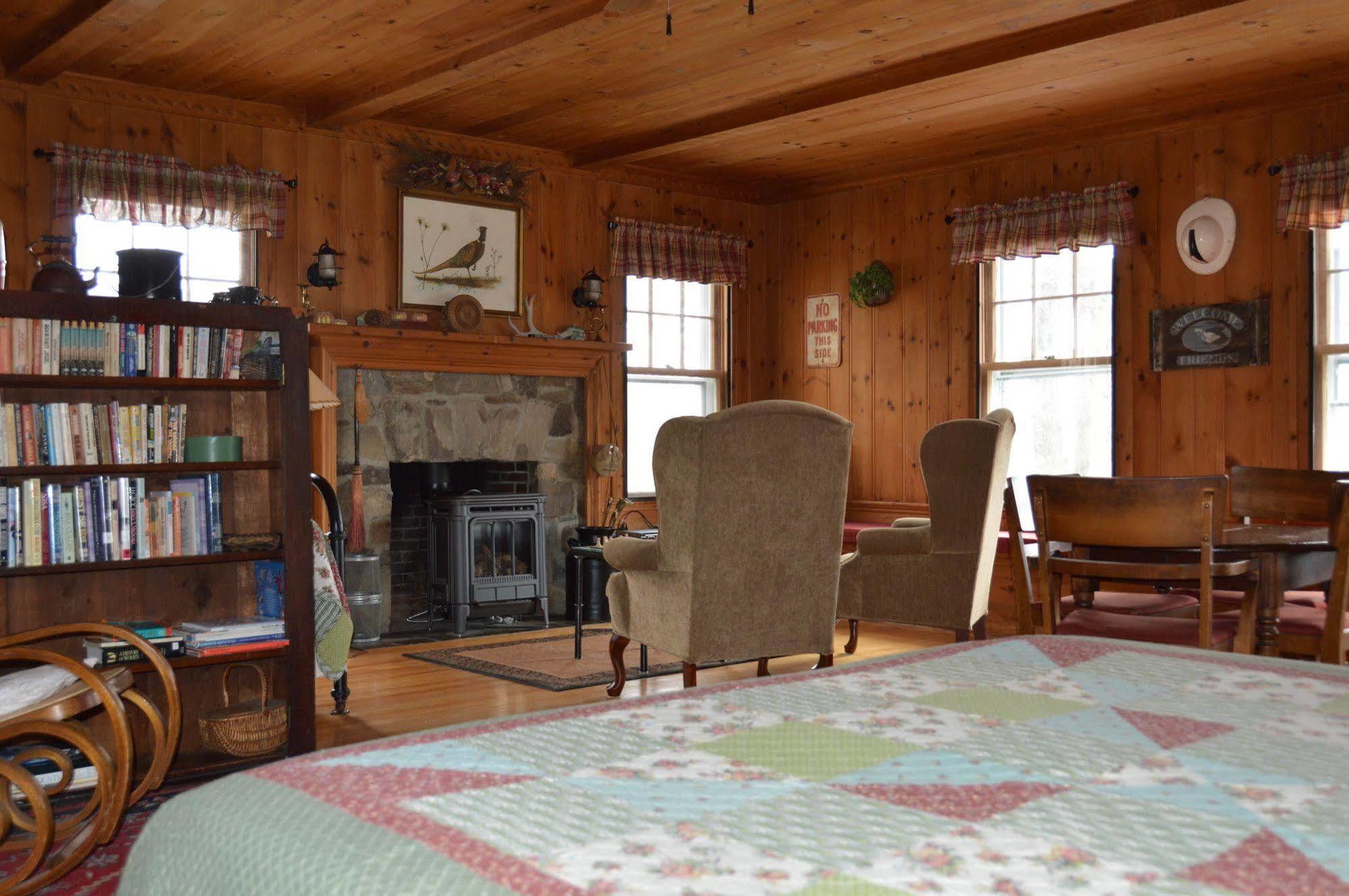 The Brewster Inn Dexter Extérieur photo